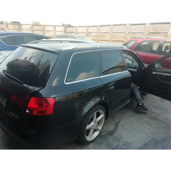 AUDI A4 AVANT (8E) '2005 2.0 TDI NEGRO
