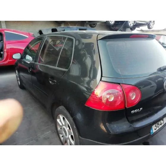 VOLKSWAGEN GOLF V BERLINA (1K1) '2006 SPORTLINE NEGRO