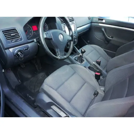 VOLKSWAGEN GOLF V BERLINA (1K1) '2006 SPORTLINE NEGRO