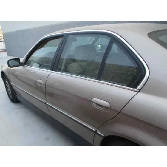 BMW SERIE 7 (E38) '2001 3.0 24V TURBODIESEL CAT CREMA