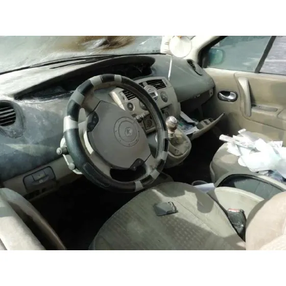 RENAULT SCENIC II '2004 AUTHENTIQUE ROJO
