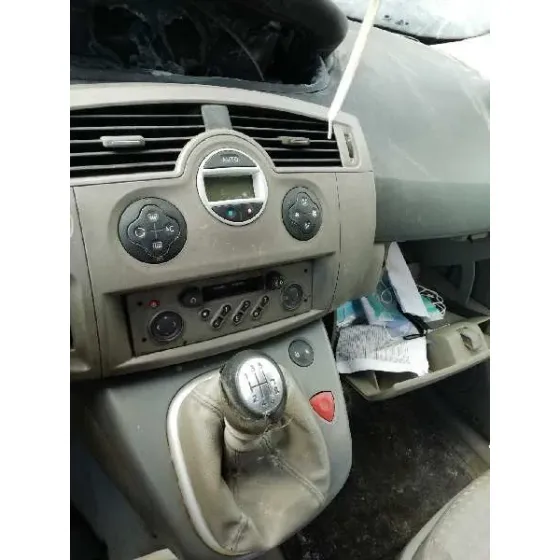 RENAULT SCENIC II '2004 AUTHENTIQUE ROJO