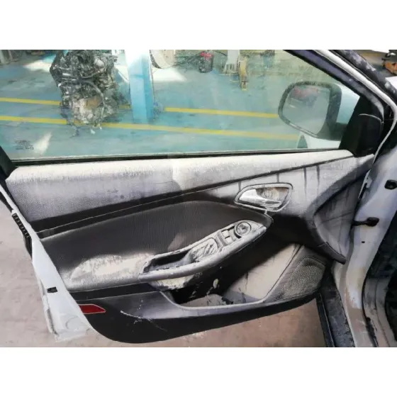 FORD FOCUS LIM. (CB8) '2012 TREND BLANCO