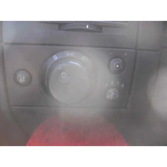 OPEL MERIVA '2005 COSMO ROJO