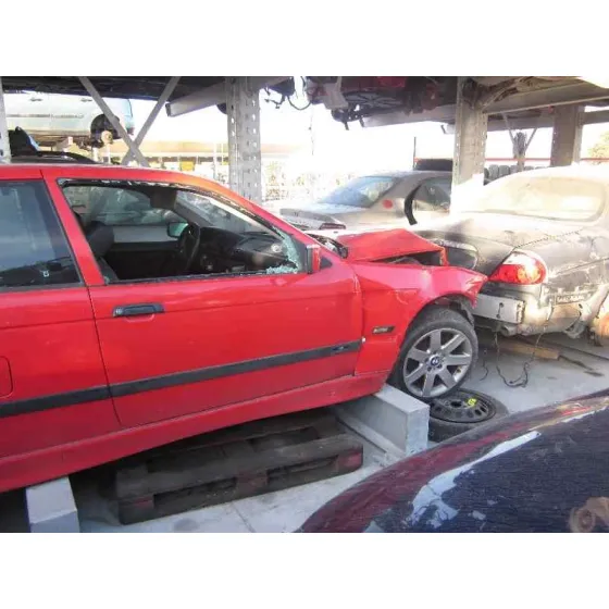 BMW SERIE 3 COMPACTO (E36) '1998 1.9 CAT ROJO
