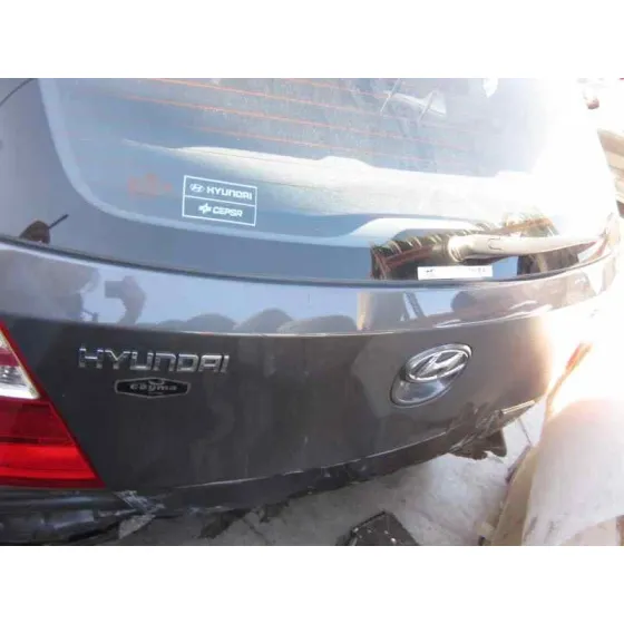 HYUNDAI I30 '2007 CLASSIC GRIS CENIZA