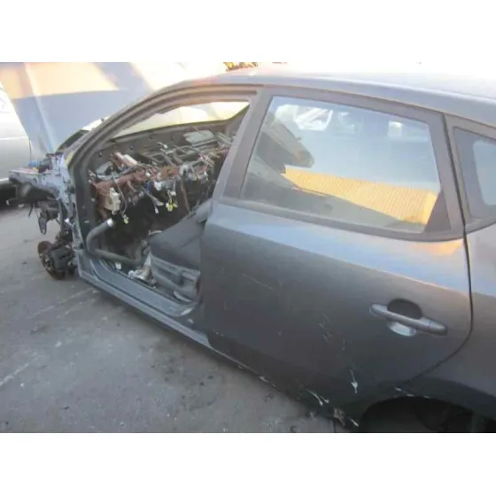 HYUNDAI I30 '2007 CLASSIC GRIS CENIZA