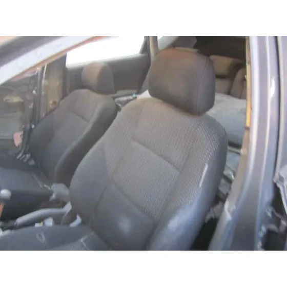 HYUNDAI I30 '2007 CLASSIC GRIS CENIZA