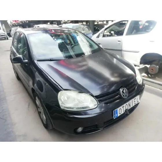 VOLKSWAGEN GOLF V BERLINA (1K1) '2004 CONCEPTLINE (E) NEGRO