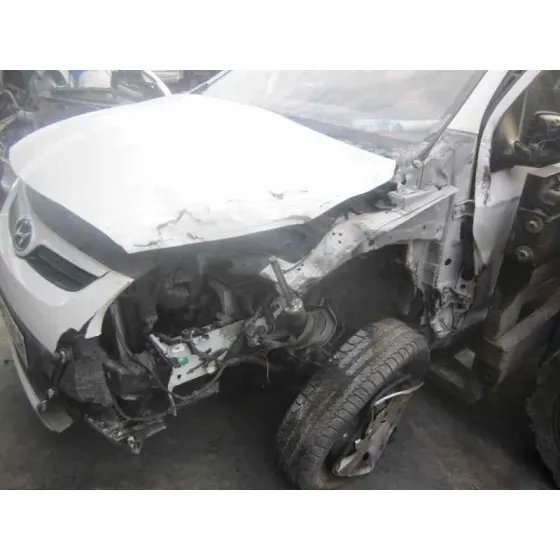 HYUNDAI I20 '2011 STYLE BLANCO