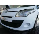 RENAULT MEGANE III BERLINA 5 P RENAULT MEGANE III BERLINA 5 P '2009 AUTHENTIQUE BLANCO 2008