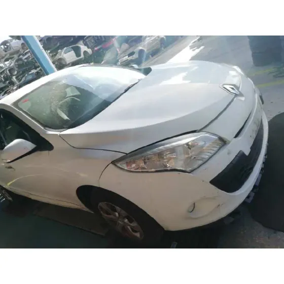 RENAULT MEGANE III BERLINA 5 P '2009 AUTHENTIQUE BLANCO