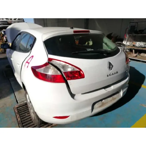 RENAULT MEGANE III BERLINA 5 P '2009 AUTHENTIQUE BLANCO