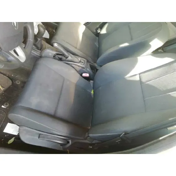RENAULT MEGANE III BERLINA 5 P '2009 AUTHENTIQUE BLANCO