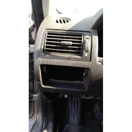 FORD MONDEO BERLINA (GE) '2003 AMBIENTE (06.2003->) (D) MARRON