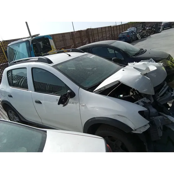 Dacia SANDERO II (B8_) 2012
