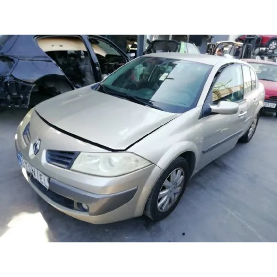RENAULT MEGANE II CLASSIC BERLINA '2006 1.6 16V CHAMPANG