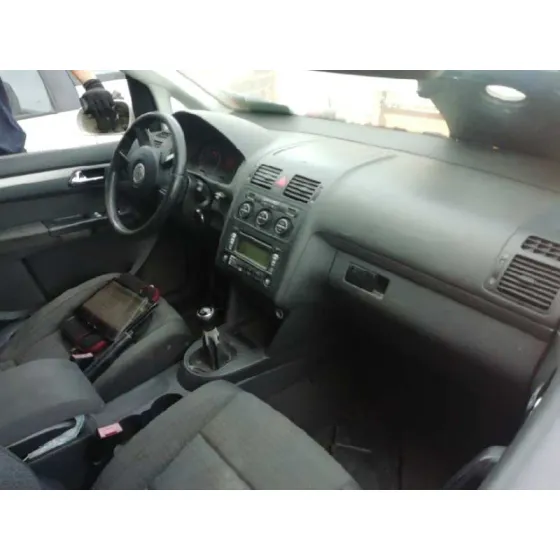 VOLKSWAGEN TOURAN (1T1) '2005 ADVANCE BLANCO