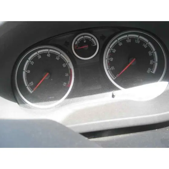 OPEL CORSA D '2014 "111 YEARS" PLATA