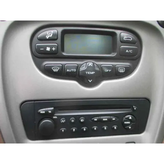 CITROEN XSARA PICASSO '2002 1.8 16V GRIS