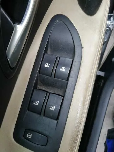 RENAULT VEL SATIS (BJ0) '2006 INITIALE VERDE/AZULON