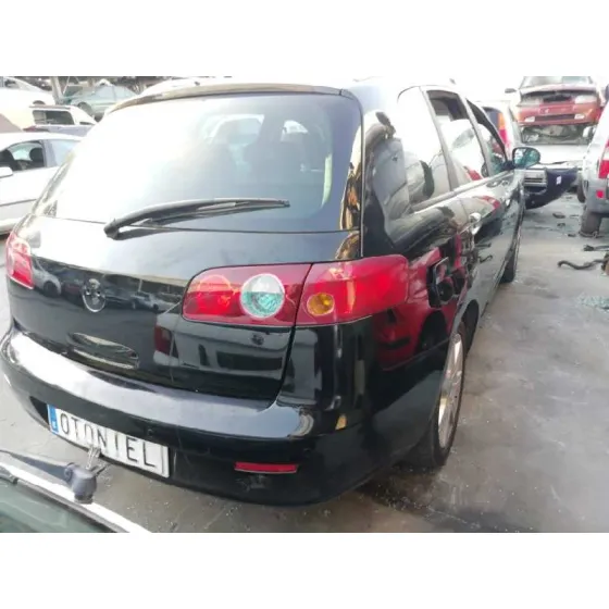 FIAT CROMA (194) '2006 1.9 16V MULTIJET DYNAMIC (12.2007->) NEGRO