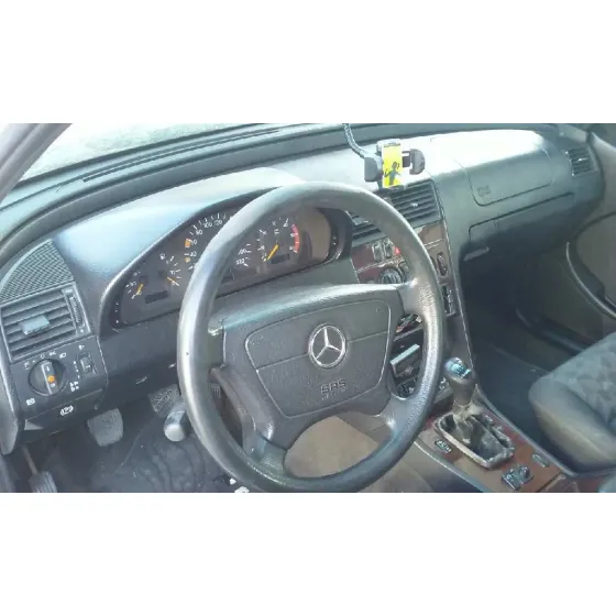 MERCEDES CLASE C (W202) BERLINA '2002 200 CDI (202.134) BLANCO