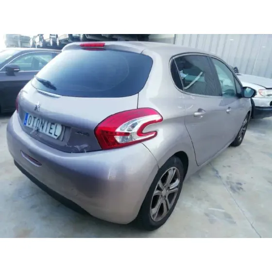 PEUGEOT 208 '2012 ALLURE PLATA