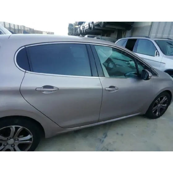 PEUGEOT 208 '2012 ALLURE PLATA