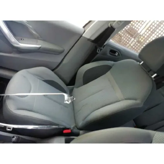 PEUGEOT 208 '2012 ALLURE PLATA