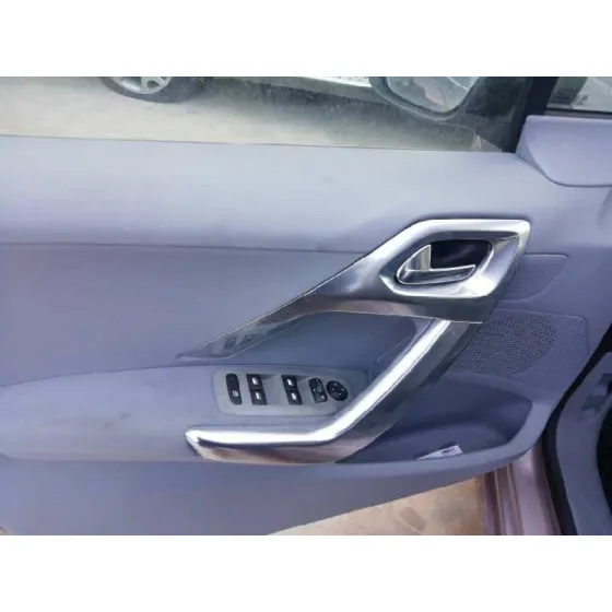 PEUGEOT 208 '2012 ALLURE PLATA