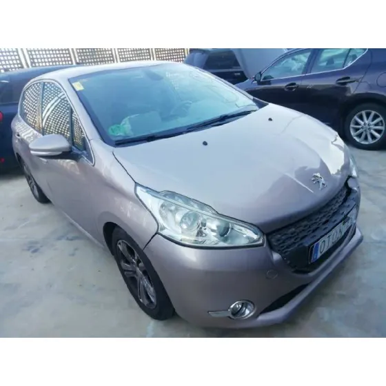 PEUGEOT 208 '2012 ALLURE PLATA