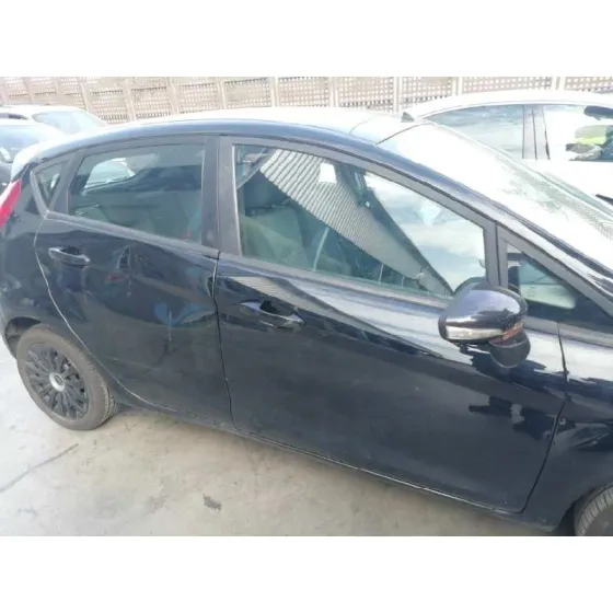 FORD FIESTA (CB1) '2010 TITANIUM NEGRO