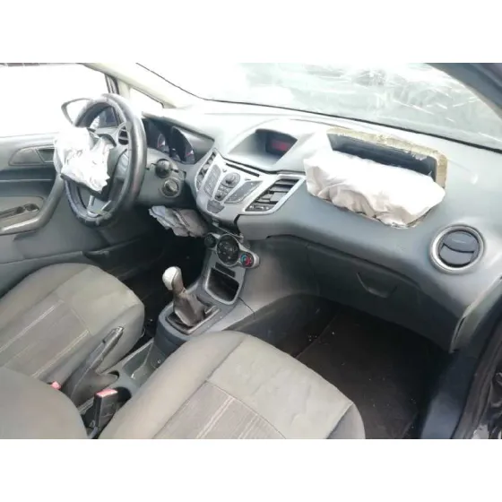 FORD FIESTA (CB1) '2010 TITANIUM NEGRO