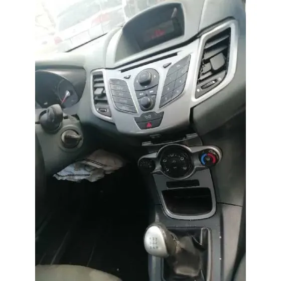 FORD FIESTA (CB1) '2010 TITANIUM NEGRO