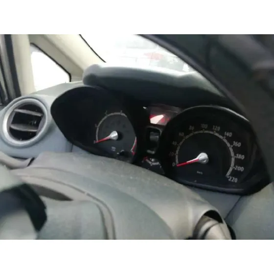 FORD FIESTA (CB1) '2010 TITANIUM NEGRO