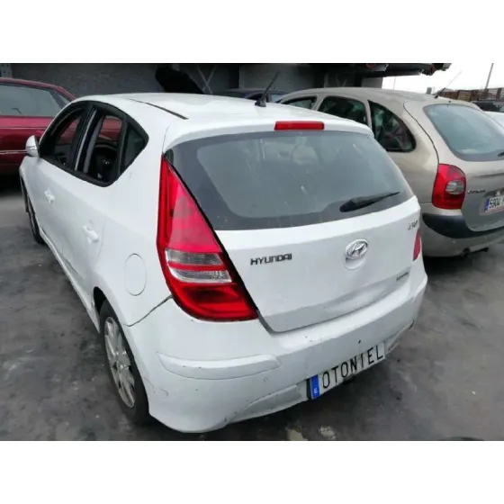HYUNDAI I30 '2011 STYLE BLANCO