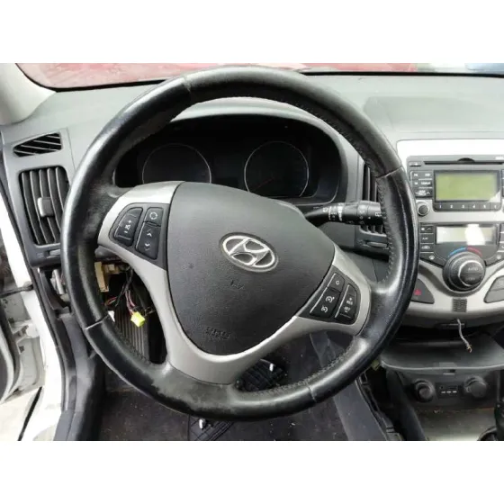 HYUNDAI I30 '2011 STYLE BLANCO