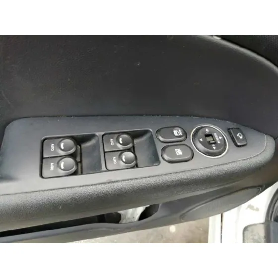 HYUNDAI I30 '2011 STYLE BLANCO
