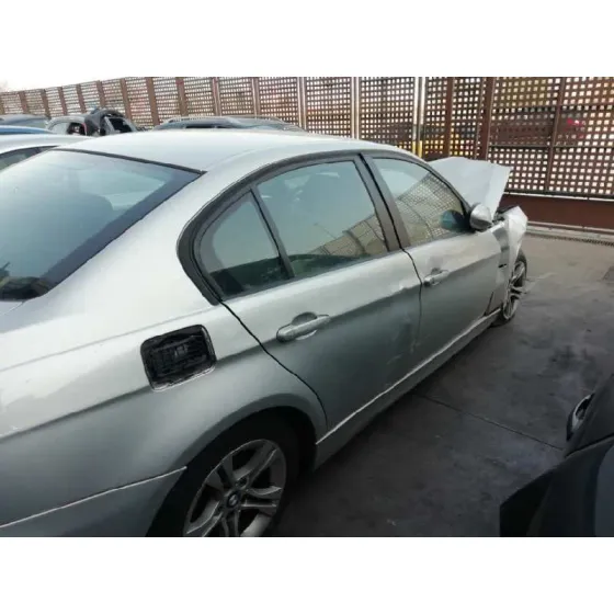 BMW SERIE 3 BERLINA (E90) '2008 320D GRIS