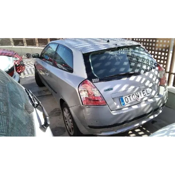 FIAT STILO (192) '2002 1.6 16V ACTIVE PLATA