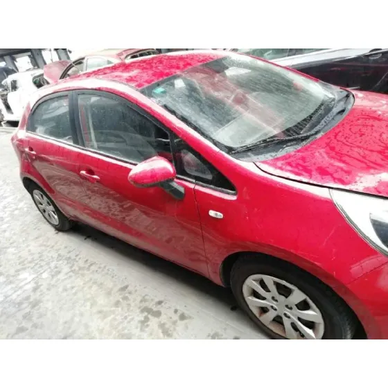 KIA RIO '2014 1.2 CAT ROJO