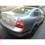 VOLKSWAGEN PASSAT BERLINA (3B3) '2004 EDITION GRIS