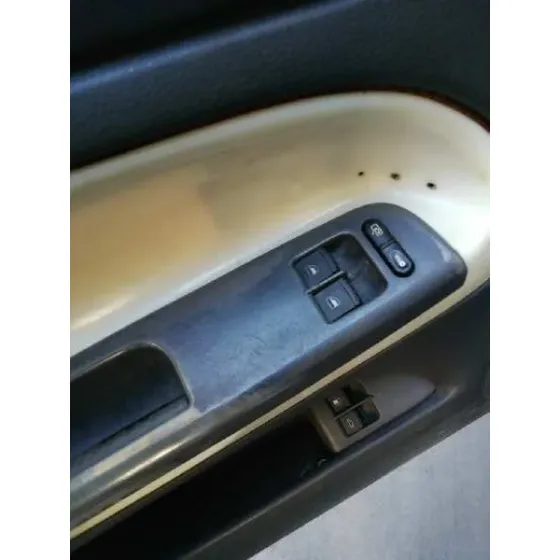 VOLKSWAGEN PASSAT BERLINA (3B3) '2004 EDITION GRIS