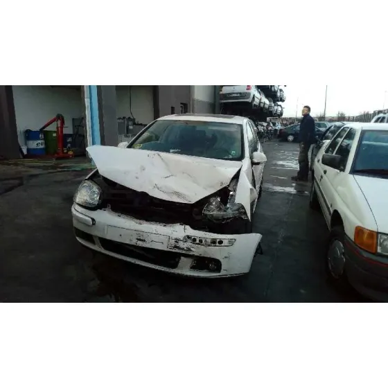VOLKSWAGEN GOLF V BERLINA (1K1) '2006 HIGHLINE BLANCO