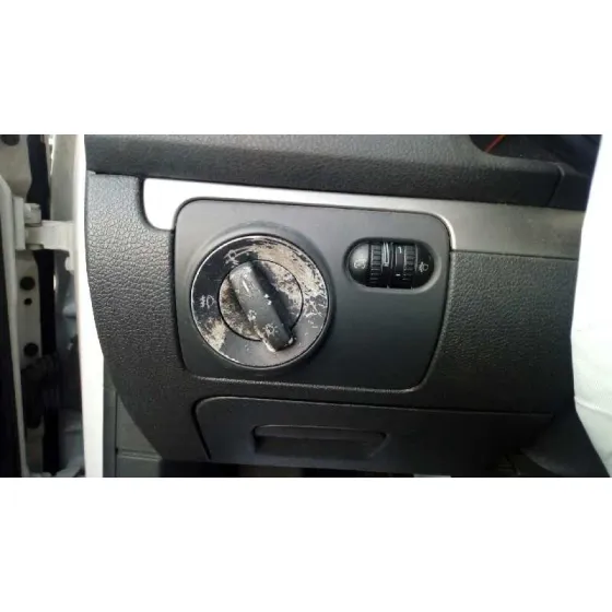 VOLKSWAGEN GOLF V BERLINA (1K1) '2006 HIGHLINE BLANCO