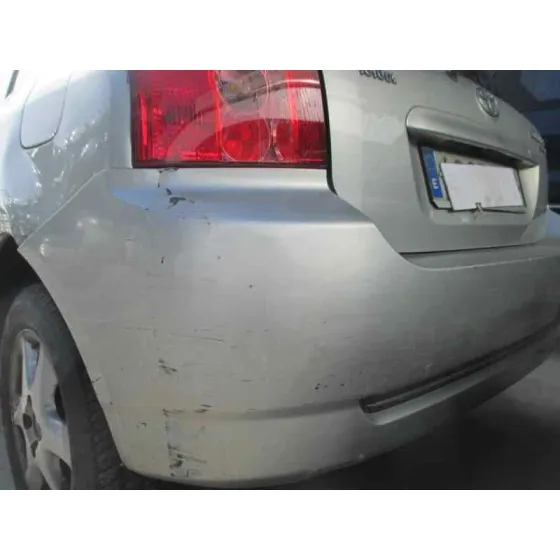 TOYOTA COROLLA (E12) '2006 2.0 D-4D LINEA LUNA BERLINA PLATA