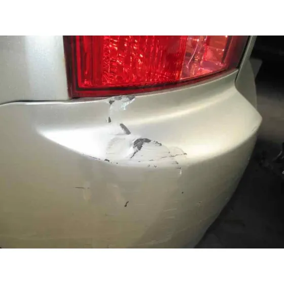 TOYOTA COROLLA (E12) '2006 2.0 D-4D LINEA LUNA BERLINA PLATA