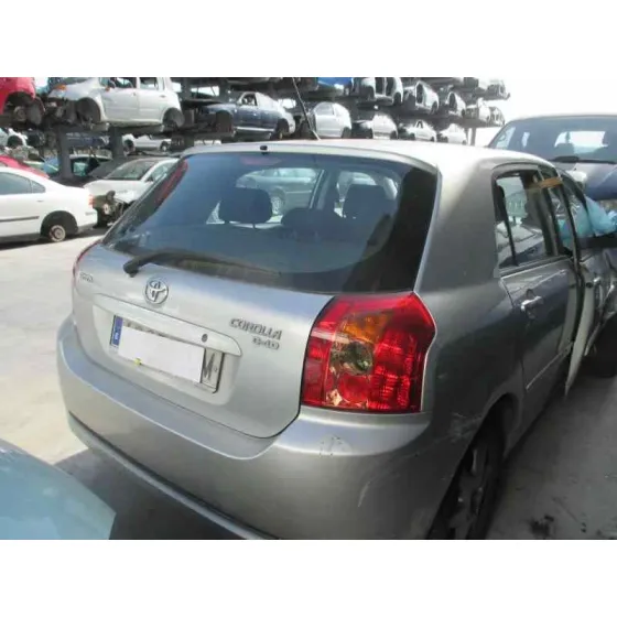 TOYOTA COROLLA (E12) '2006 2.0 D-4D LINEA LUNA BERLINA PLATA