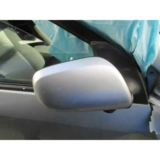 TOYOTA COROLLA (E12) '2006 2.0 D-4D LINEA LUNA BERLINA PLATA